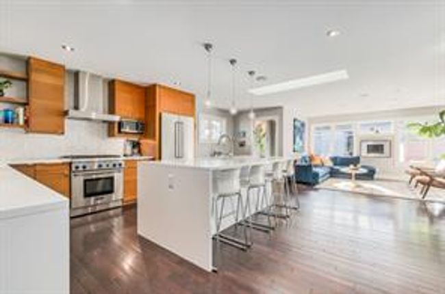 13 Mayfair Rd Sw, House detached with 5 bedrooms, 3 bathrooms and 2 parking in Calgary AB | Image 5