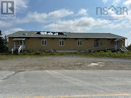 300 New Chester Rd, Moser River, NS, B0J2K0 | Card Image