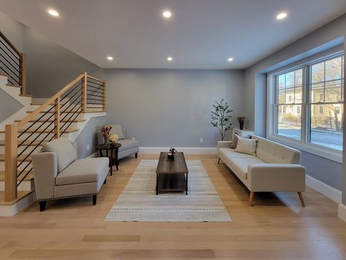 55 Oak Ave, Newton, MA, 02465-1814 | Card Image