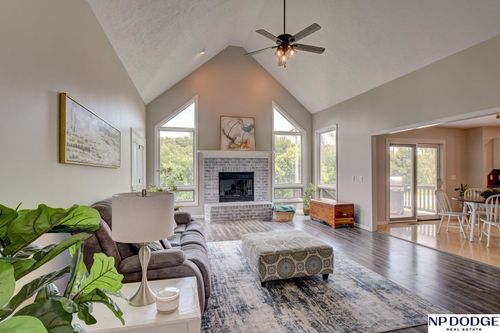 1021 Mary Beth Cir, Blair, NE, 68008-2716 | Card Image