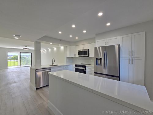203-14426 Amberly Ln, Delray Beach, FL, 33446-2964 | Card Image