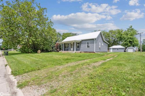407 E Clark St, Montezuma, IA, 50171-1011 | Card Image