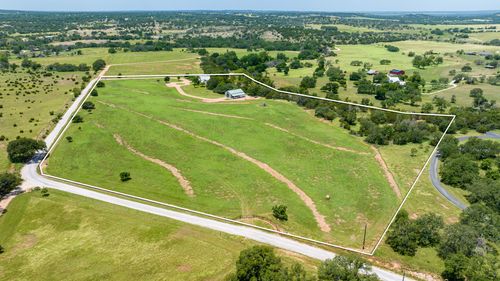 810 Clear Creek Lane, Fredericksburg, TX, 78624 | Card Image