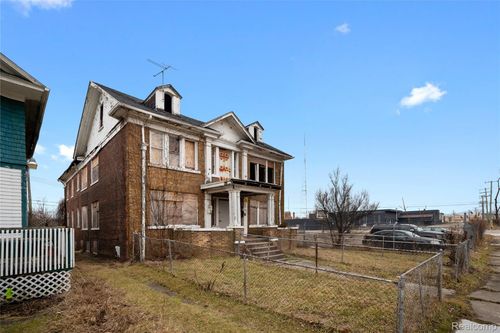 247 Midland St, Highland Park, MI, 48203-3730 | Card Image