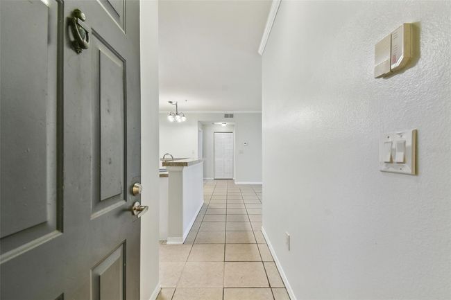 APT-304 - 5606 Pinnacle Heights Cir, Condo with 2 bedrooms, 2 bathrooms and null parking in TAMPA FL | Image 10