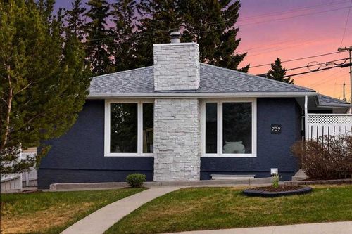 739 Sabrina Rd Sw, Calgary, AB, T2W0P4 | Card Image
