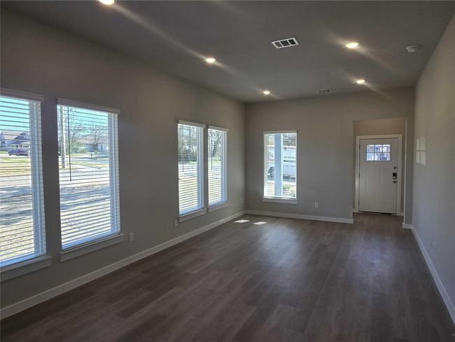 331 E Hull St, House other with 6 bedrooms, 6 bathrooms and null parking in Denison TX | Image 8