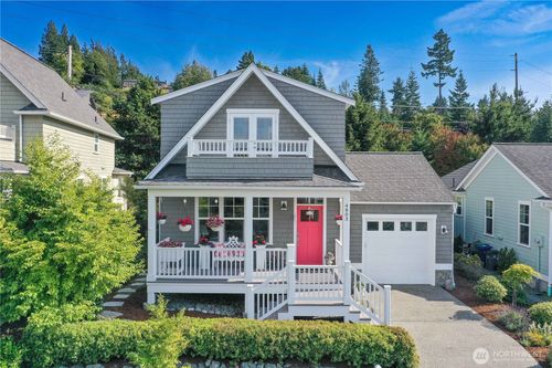 4803 Schooner Dr, Anacortes, WA, 98221-3338 | Card Image