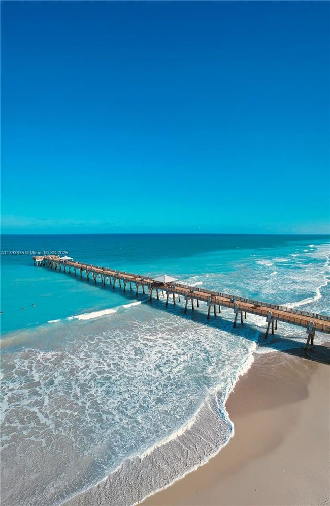 C406 - 1011 Us Highway 1, Condo with 3 bedrooms, 4 bathrooms and null parking in Juno Beach FL | Image 31