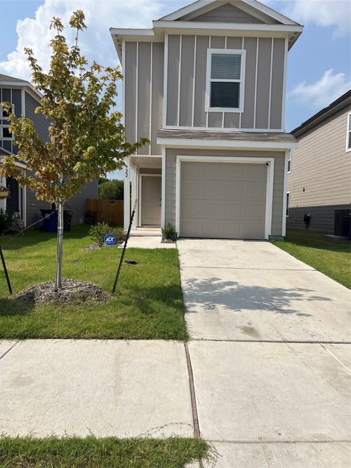 922 Grebe Dr, Princeton, TX, 75407-4231 | Card Image