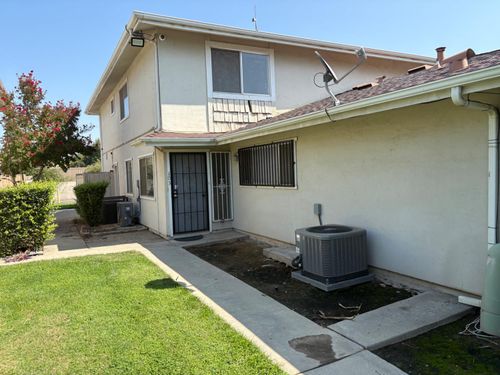 103-4924 N Holt Ave, Fresno, CA, 93705-0144 | Card Image