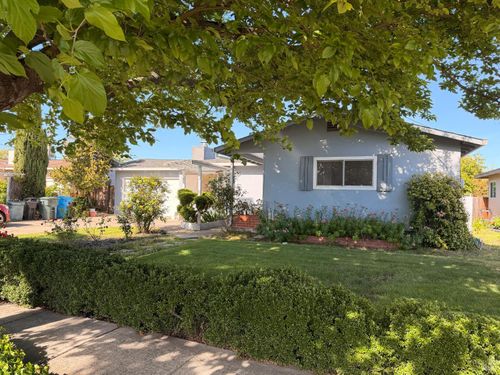 1386 Joyce Street, Novato, CA, 94947 | Card Image