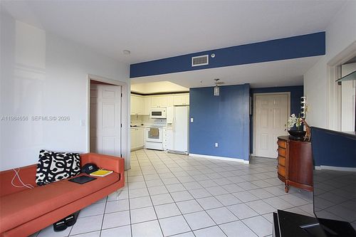 apt-510-3500 Coral Way, Miami, FL, 33145-3064 | Card Image