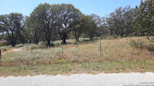 327 County Road 6875, Natalia, TX, 78059-2776 | Card Image