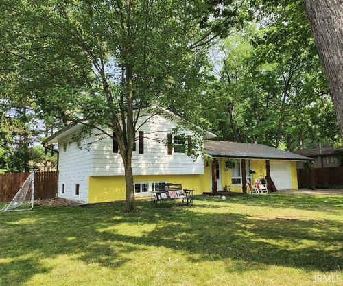 56858 Mark Manor Dr, Elkhart, IN, 46516-9142 | Card Image