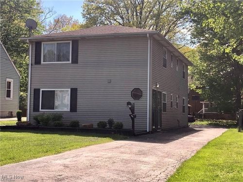 122 Rosemont Ave, Austintown, OH, 44515-3219 | Card Image