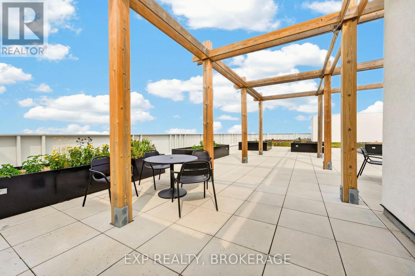 Residential in Kingston (Central City East) 5