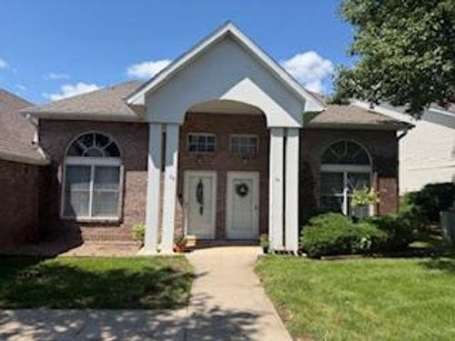 e-20 N Cedar Lake Dr E, COLUMBIA, MO, 65203-7189 | Card Image
