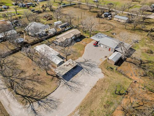 330 Chapman Dr, Mineral Wells, TX, 76067-0709 | Card Image