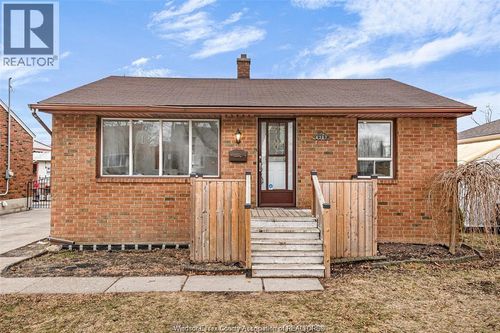 1217 Harrison Ave, Windsor, ON, N9C3J4 | Card Image