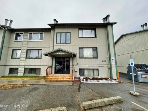 5b-231 Mccarrey St, Anchorage, AK, 99508-5814 | Card Image