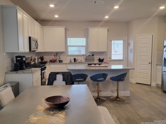 609 Steele Shallows, House other with 3 bedrooms, 2 bathrooms and null parking in Cibolo TX | Image 6