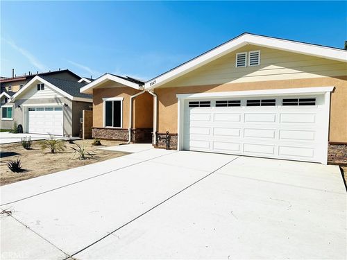 1667 Oak St, Placentia, CA, 92870-6607 | Card Image
