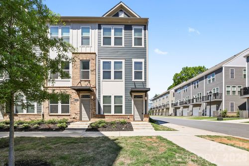 5005 Sovereignty Ct, Charlotte, NC, 28205-6395 | Card Image