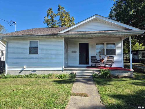 116 S Land St, Harrisburg, IL, 62946-1849 | Card Image