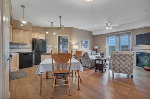 412-5040 53 St, Sylvan Lake, AB, T4S0A1 | Card Image