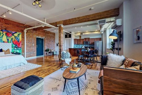 11-121 Prescott Ave, Toronto, ON, M6N3G8 | Card Image
