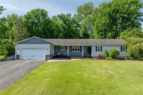 12 Clark Crest Dr, Phoenix, NY, 13135-2112 | Card Image