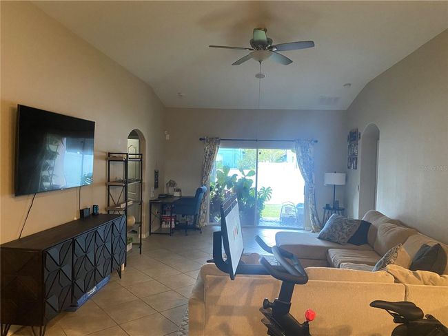 18486 Aylesbury Ln, House other with 4 bedrooms, 3 bathrooms and null parking in LAND O LAKES FL | Image 5