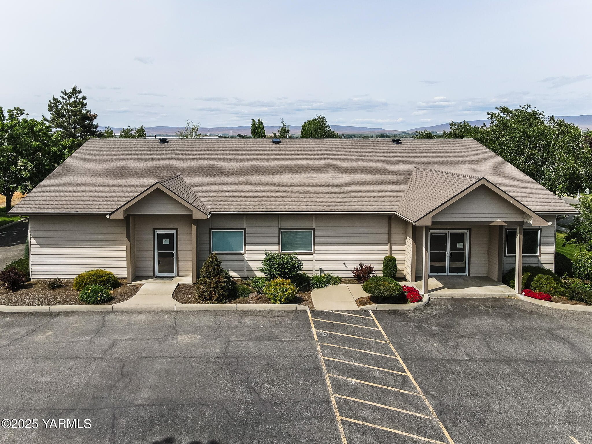 445 Barnard Blvd, Sunnyside, WA 98944