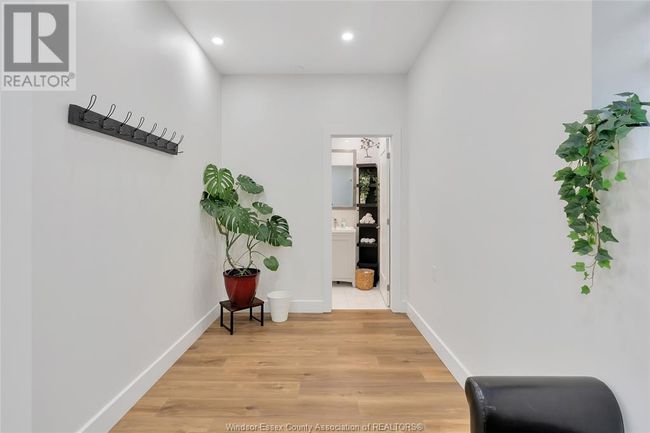 4667 Wyandotte St E, Home with 0 bedrooms, 0 bathrooms and null parking in Windsor ON | Image 17