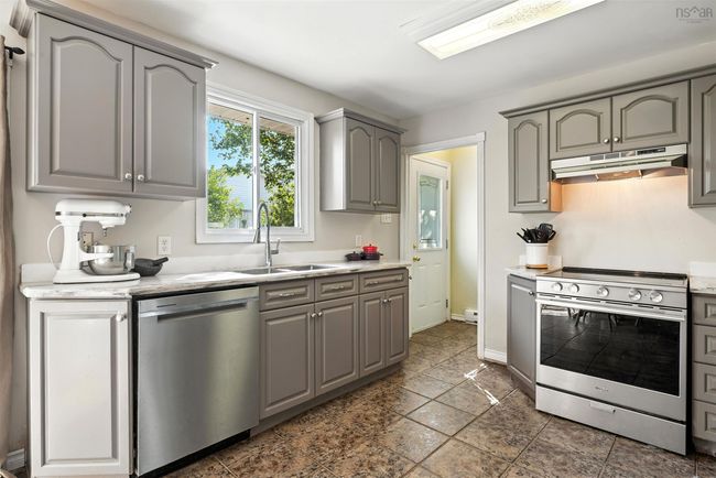 75 Amaranth Cres, House other with 4 bedrooms, 2 bathrooms and 1 parking in Dartmouth NS | Image 8