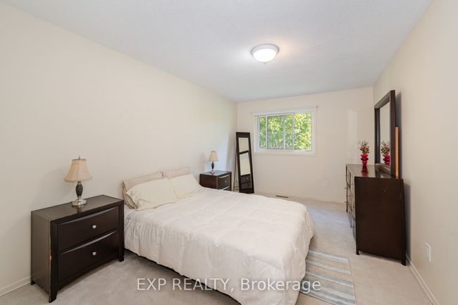 80 - 60 Hanson Rd, Condo with 4 bedrooms, 2 bathrooms and 1 parking in Mississauga ON | Image 16
