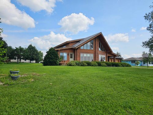 332 Allan St, Allison, IA, 50602-7774 | Card Image