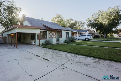 916 N Alameda St, Carlsbad, NM, 88220 | Card Image
