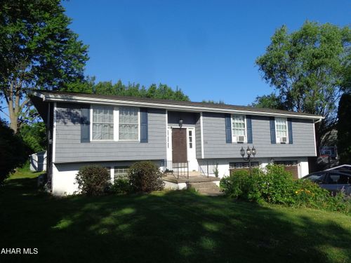 731 Orchard Dr, Duncansville, PA, 16635-7440 | Card Image
