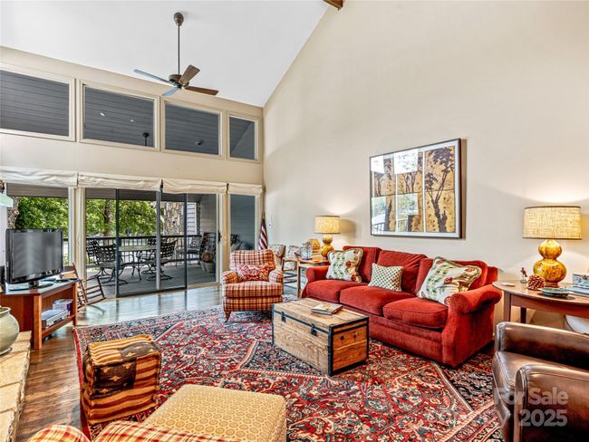 66 Country Club Village Drive, Condo with 3 bedrooms, 3 bathrooms and null parking in Lake Toxaway NC | Image 5