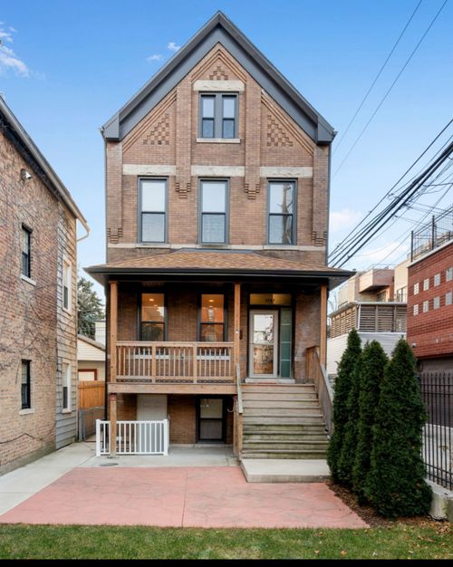 2-2147 W Dickens Ave, Chicago, IL, 60647-4520 | Card Image