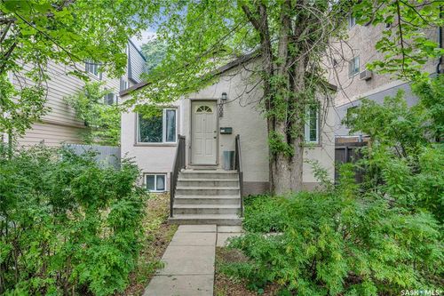 1009 Lansdowne Ave, Saskatoon, SK, S7H2C2 | Card Image