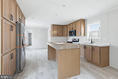 6943 Lincoln Hwy W, THOMASVILLE, PA, 17364-9210 | Card Image