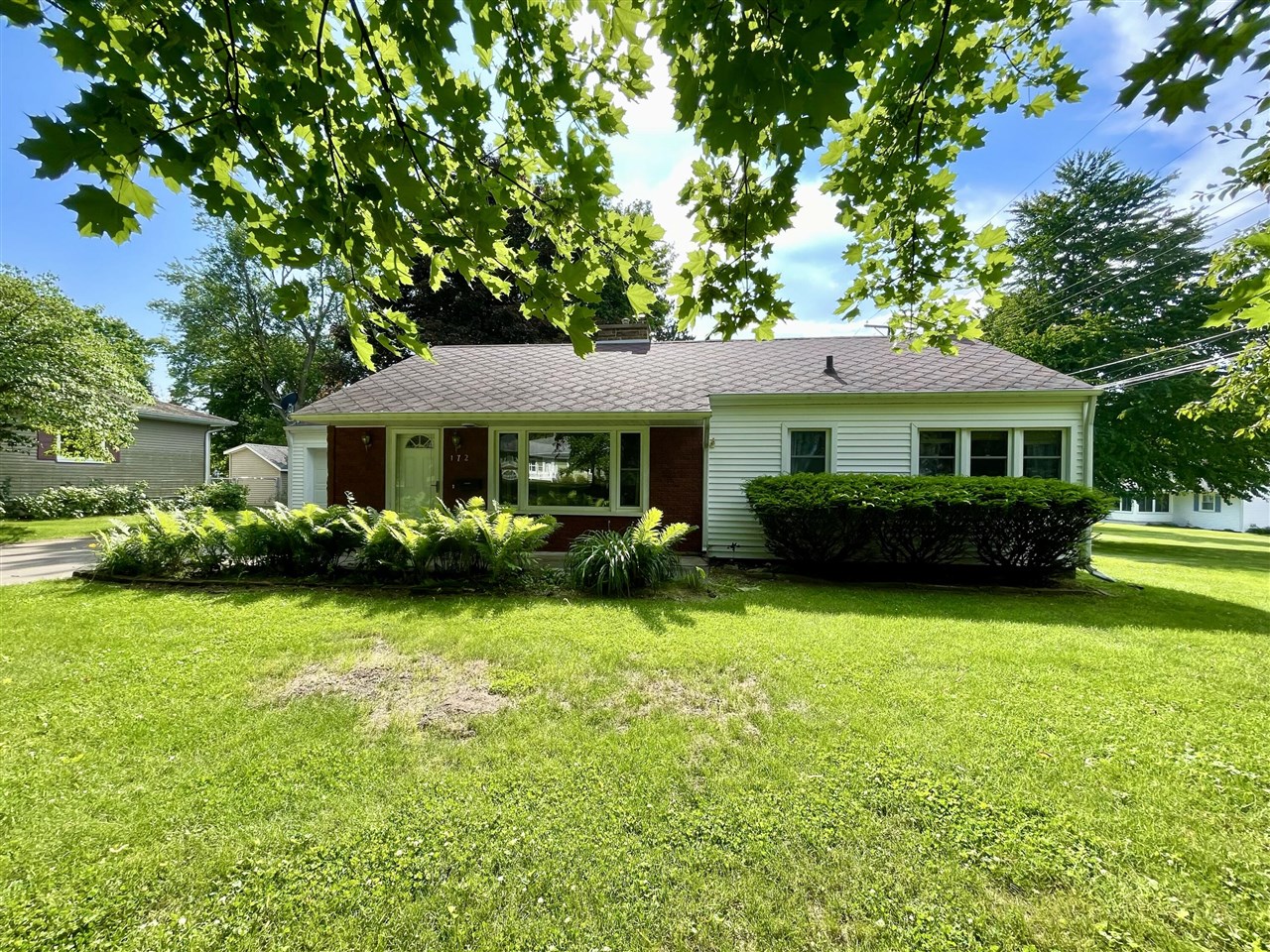 West St, Hillsdale, MI 49242