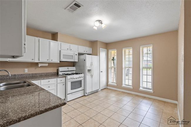 719 Kilpatrick St, House other with 4 bedrooms, 3 bathrooms and 2 parking in Channelview TX | Image 8