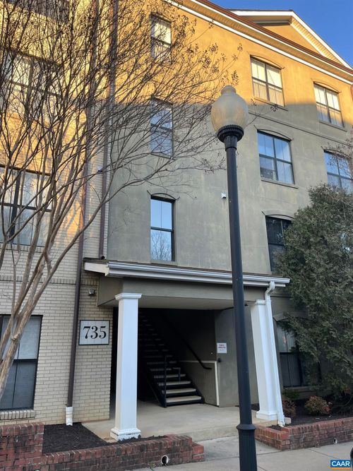 4a-735 Walker Sq, CHARLOTTESVILLE, VA, 22903-3477 | Card Image