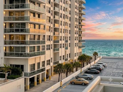 443-3001 S Ocean Dr, Hollywood, FL, 33019-2830 | Card Image