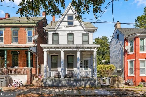 317 Walnut St, POTTSTOWN, PA, 19464-5532 | Card Image