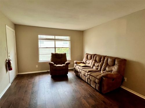apt-4-1107 N Locust St, Denton, TX, 76201-2985 | Card Image